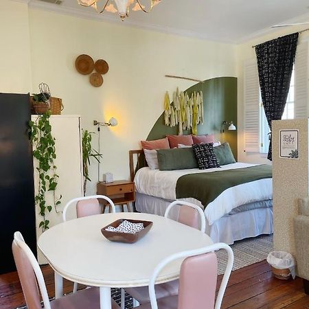 Charming 1885 Parlor Loft Downtown Savannah Stay Exteriör bild