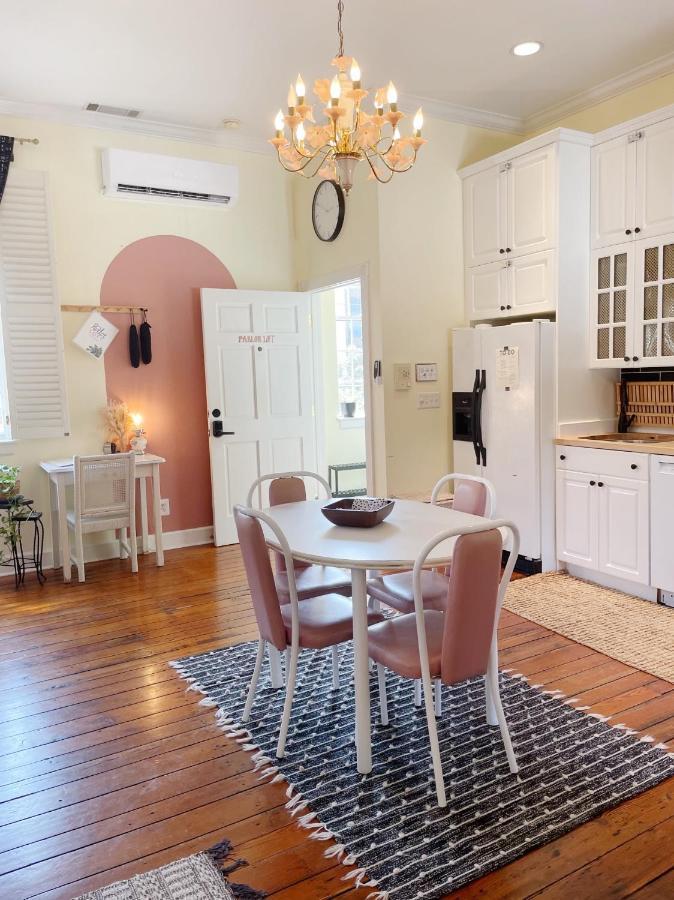 Charming 1885 Parlor Loft Downtown Savannah Stay Exteriör bild