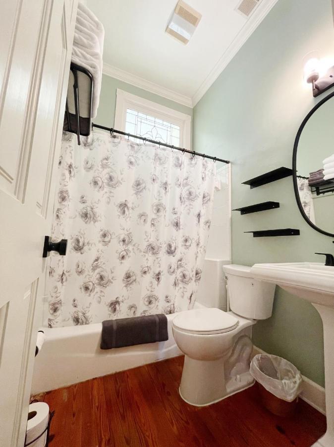 Charming 1885 Parlor Loft Downtown Savannah Stay Exteriör bild